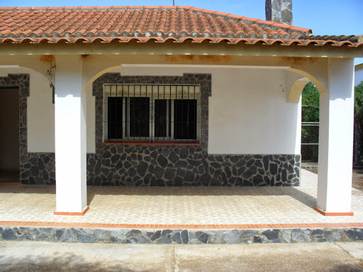Casa en venta con 88 m2, 2 dormitorios  en Carmona
