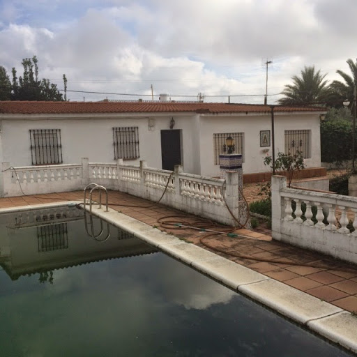 Casa en venta con 200 m2, 4 dormitorios  en Carmona, entrearroyos