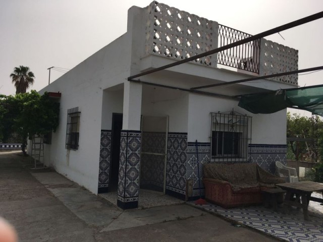 Casa en venta con 120 m2, 2 dormitorios  en Coria del Río, LA HERMANDAD