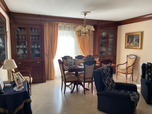 Piso en venta con 150 m2, 4 dormitorios  en Triana - Isla Cartuja (Sevilla), RONDA DE LOS TEJARES