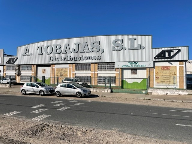 Nave Industrial en venta con 1615 m2,  en Macarena (Sevilla), poligono store